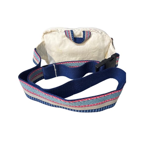 Kipling White Waist Bag With Monkey Keychain And Striped Adjustable Strap - Picture 5 of 7
